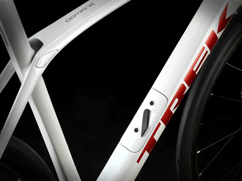 Trek Domane SL 5 Carbon Performance Road Bike in White Size 52cm-8