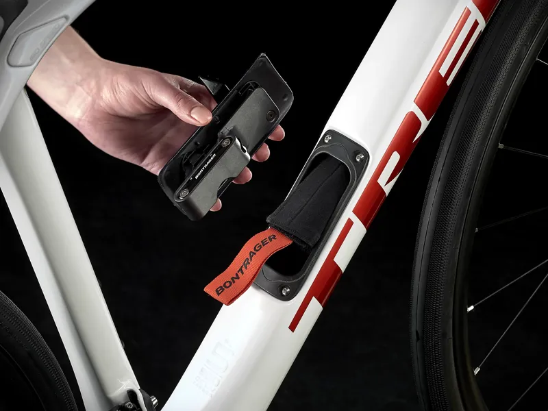 Trek Domane SL 5 Carbon Performance Road Bike in White Size 52cm-7