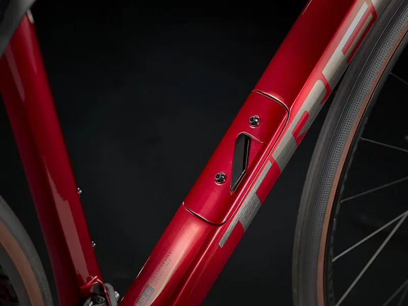 2022 Trek Domane SL 6 Carbon Performance Road Bike in Red-10