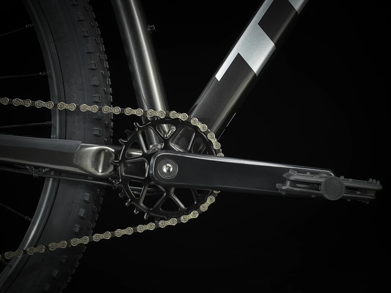 Trek Marlin 6 Mountain Bike in Red-10