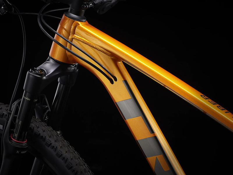 2022 Trek X-Caliber 9 XC Mountain Bike in Factory Orange-8