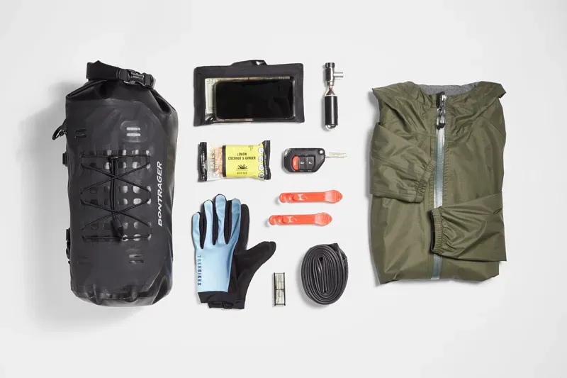 Bontrager Adventure Handlebar Bikepacking Dry Bag 9L in Black-1