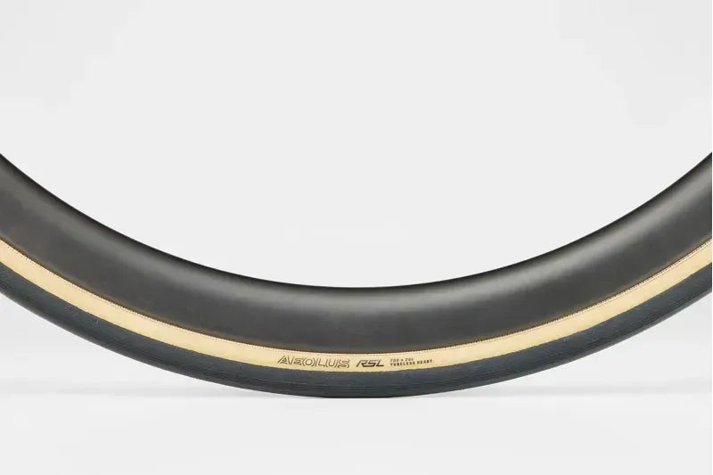 Bontrager Aeolus RSL TLR 700x28c Cotton Road Racing Tyre in Black/Tan-2