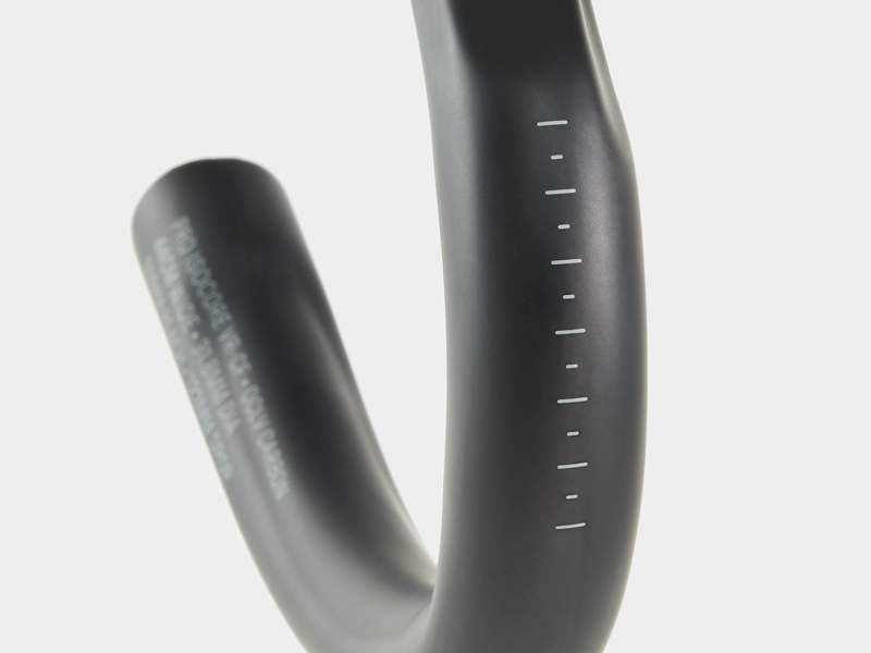 Bar Bontrager Pro IsoCore VR-CF Road 31.8Âmm 44âcm BLACK 440mm/440mm-2
