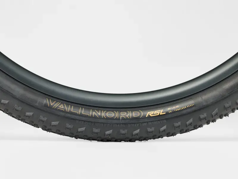Bontrager Vallnord RSL XR 29 x 2.40 TLR Tubeless MTB Tyre in Black-2