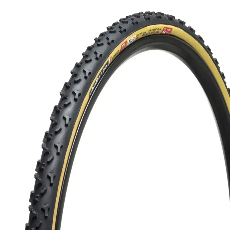 Challenge Limus Pro Handmade 700x38c Tire in Black/Tanwall
