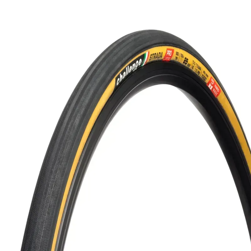Challenge Strada Road Tyre in Tanwall
