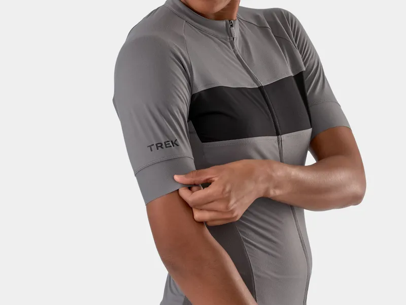 Trek Circuit Ltd Womens Road Cycling Jersey in Charcoal/ Black-2