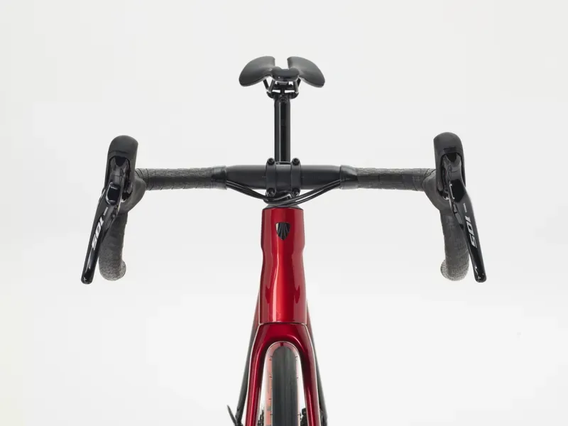 Trek Emonda ALR 5 Road Bike In Crimson to Dark Carmine Fade-3