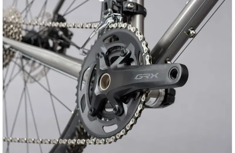 Genesis Croix De Fer 20 Steel Flat Bar Gravel Bike in Silver-5