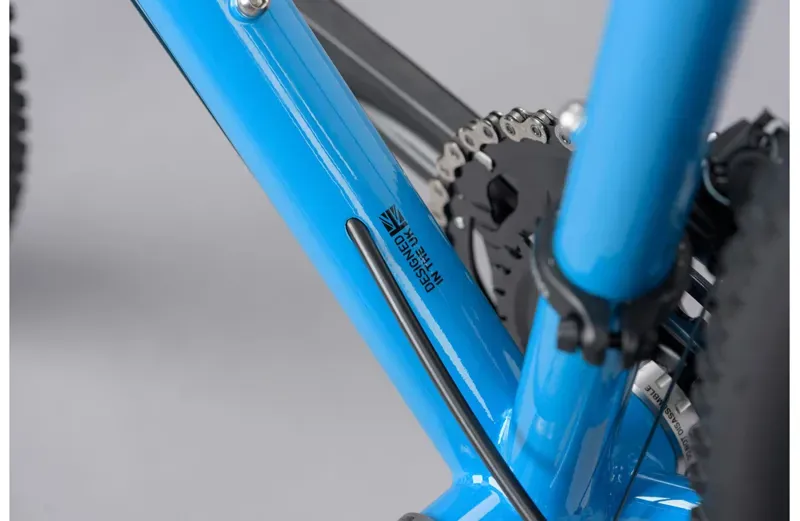 Genesis Croix De Fer 40 Steel Gravel Bike in Blue-9