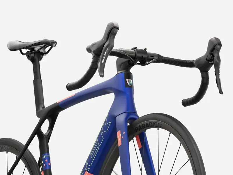 Trek Madone SL 5 Gen 8 Road Bike in Matte Cobalt Blue/Trek Black/Living Coral-4
