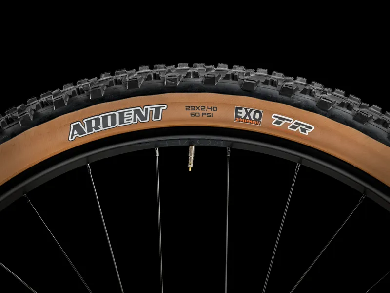 Trek Marlin 7 Gen 3 Hardtail Mountain Bike in Keswick Green-2