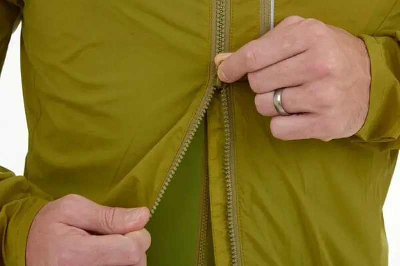 Madison Roam Men's Lightweight Windproof Packable Jacket in Magnesium Grey-3