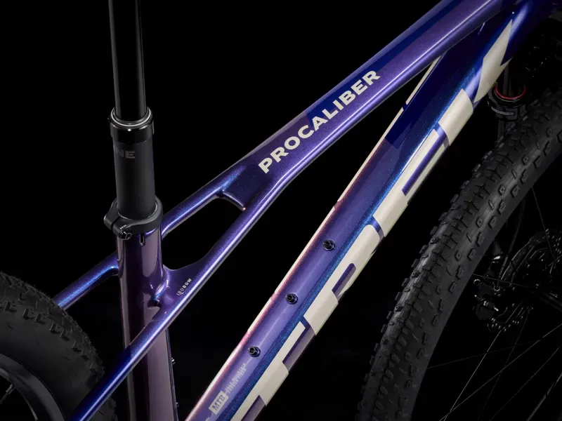 2026 Trek Procaliber 9.5 Carbon XC Mountain Bike Purple Flip Hex Blue-8