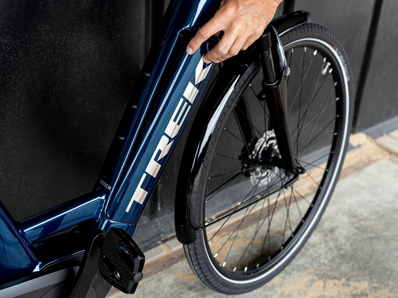 Trek District+ 8 Lowstep eHybrid Electric City Bike in Mulsanne Blue-9