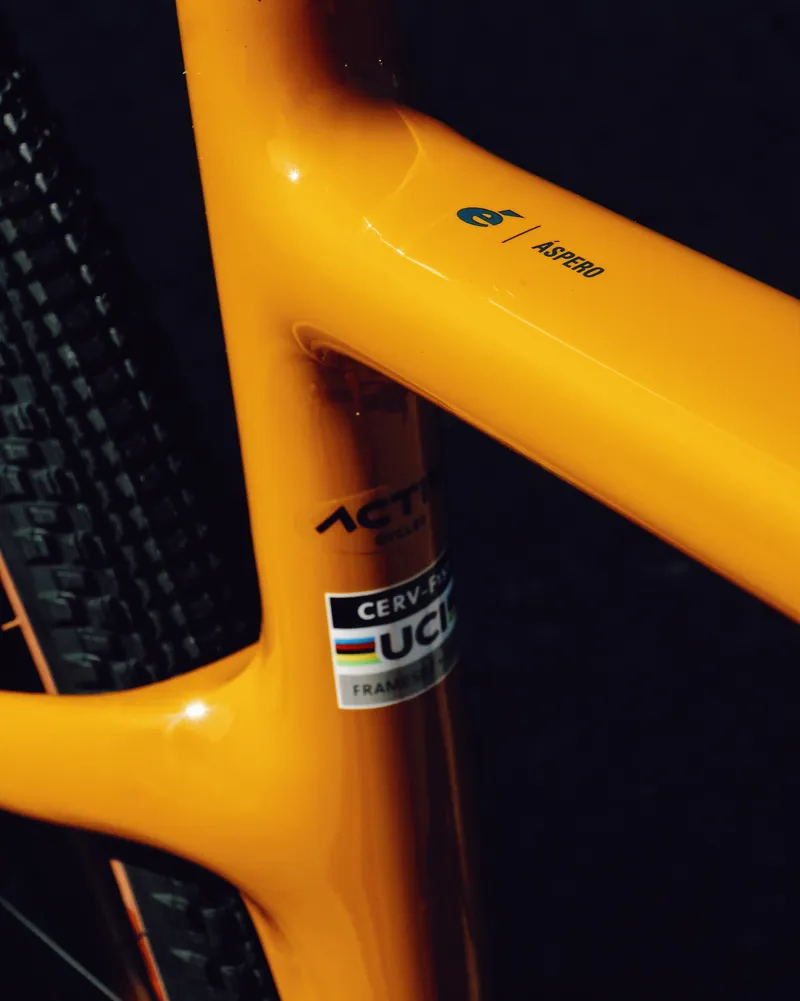 Cervelo Aspero Apex XPLR AXS 1 Carbon Gravel Bike in Marigold-2
