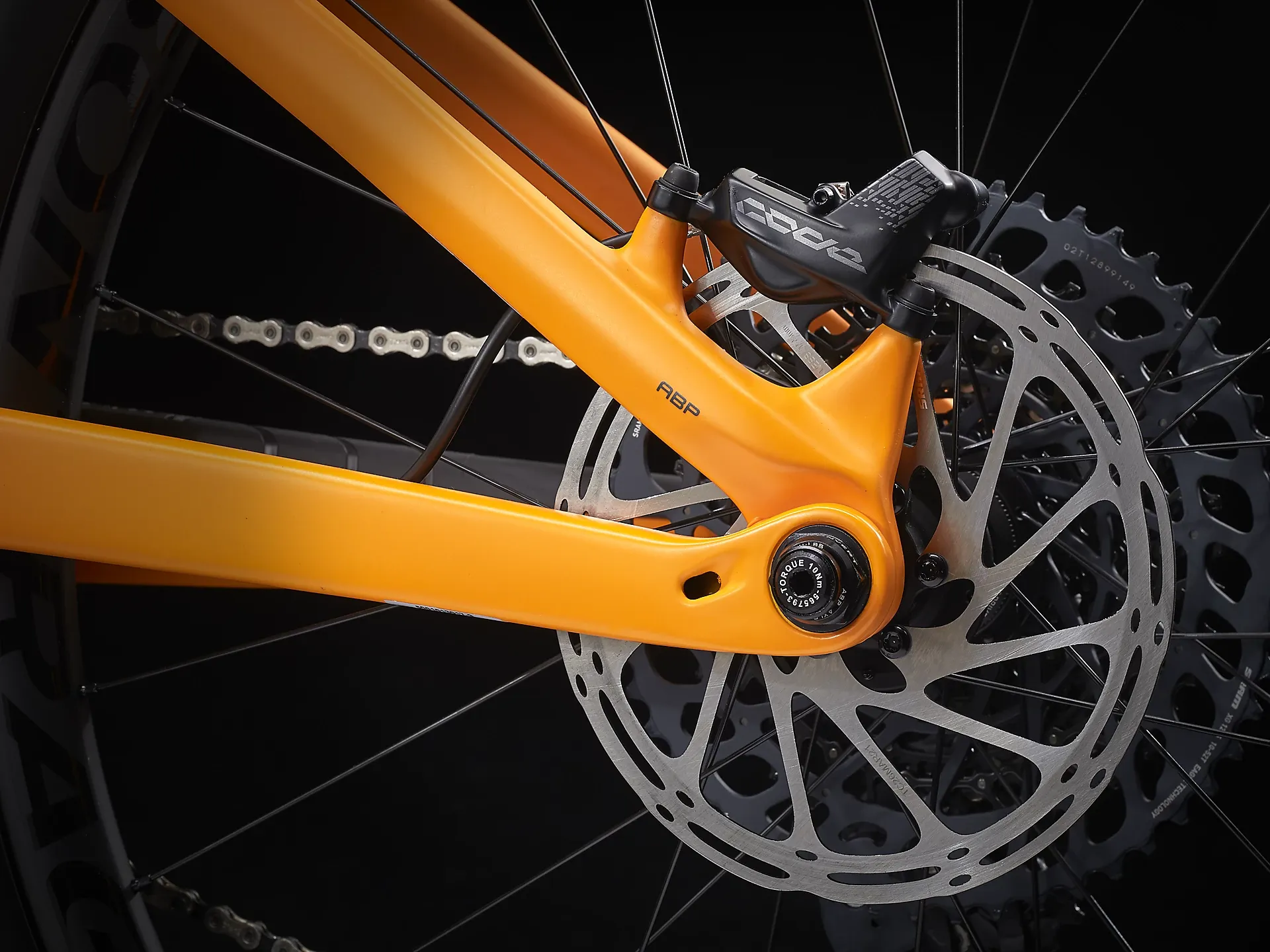 Trek Remedy 9.8 27.5 GX Mountain Bike in Marigold