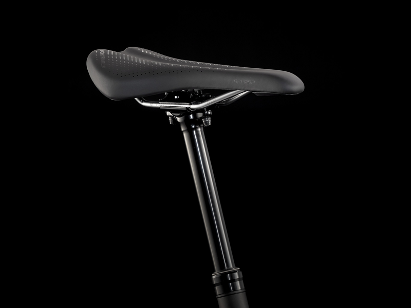 Trek Roscoe 9 Mountain Bike in Crimson-7