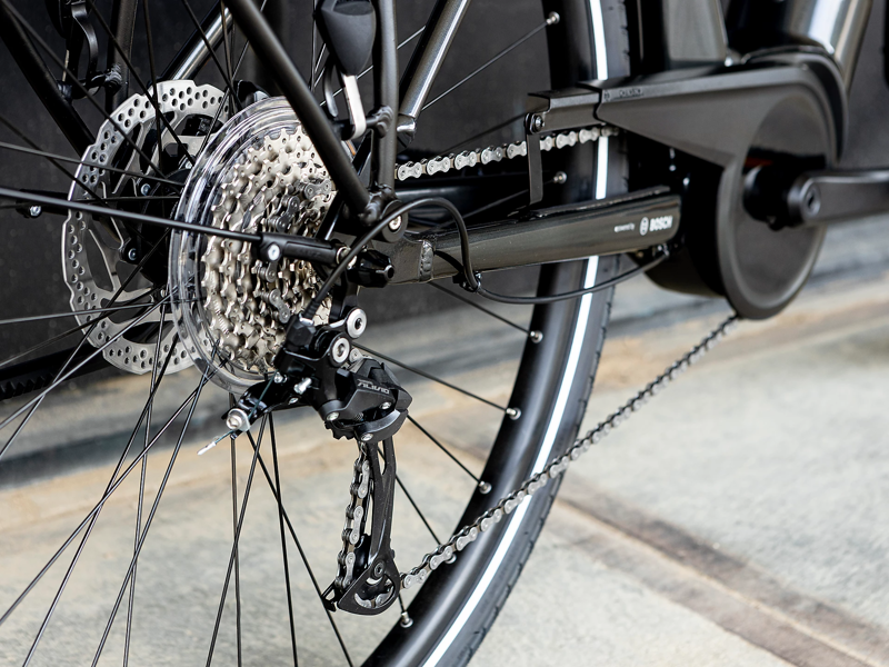 Trek Verve+ 4 Lowstep Electric Hybrid Bike in Lithium Grey 500w Small-3