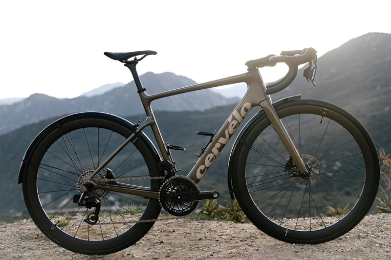 2026 Cervelo Caledonia 105 Di2 Carbon Road Bike in Mocha-1