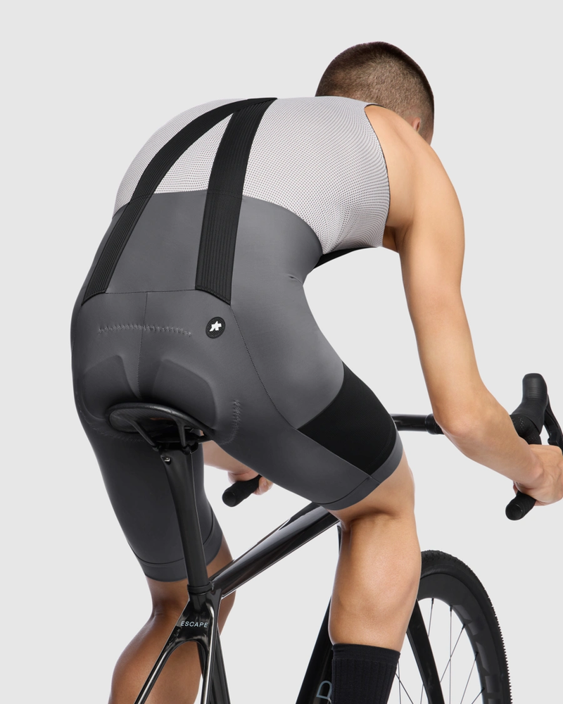 Assos Tactica Gravel Cycling Bib Shorts with Pockets T5 in Robust Grey-2