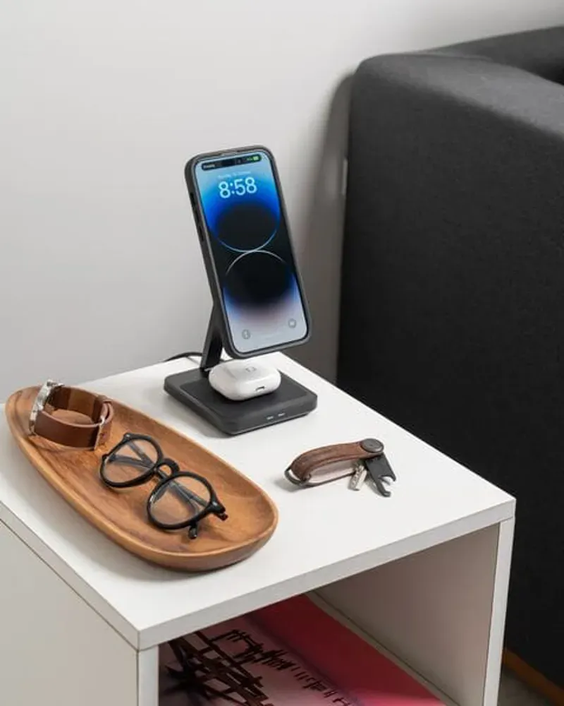 Quad Lock MAG Mount Dual Desktop Wireless Charger in Black-3