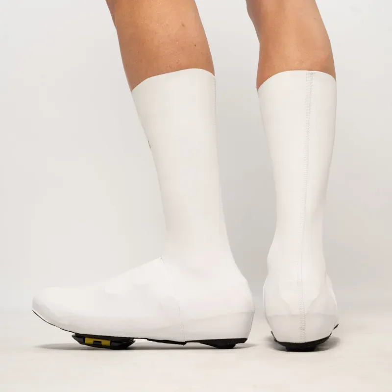 Spatzwear Aquasokz Hi Aero Oversocks in White-2
