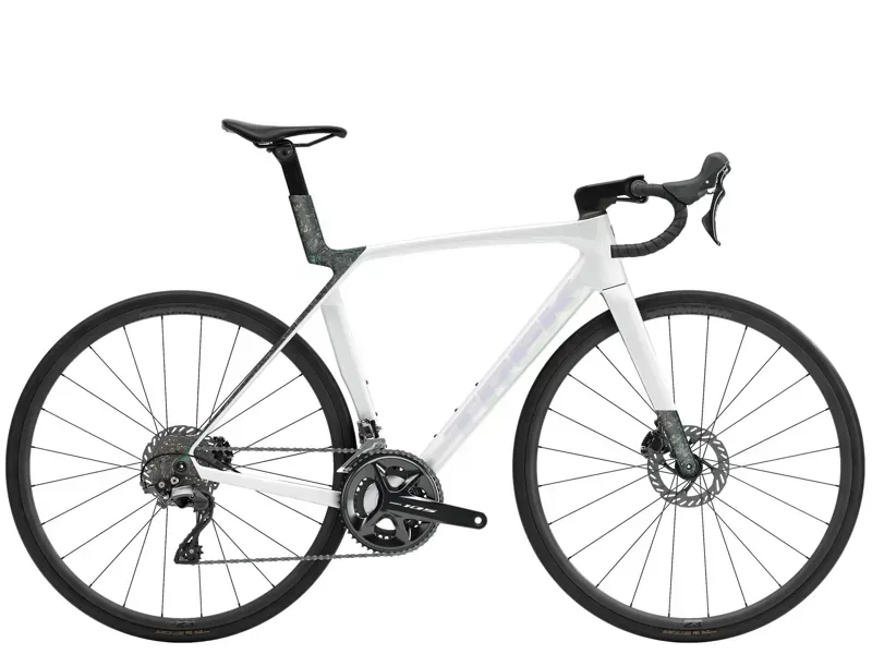2026 Trek Madone SL 5 Gen 8 Road Bike in Gloss Crystal White/Matte Deep Smoke