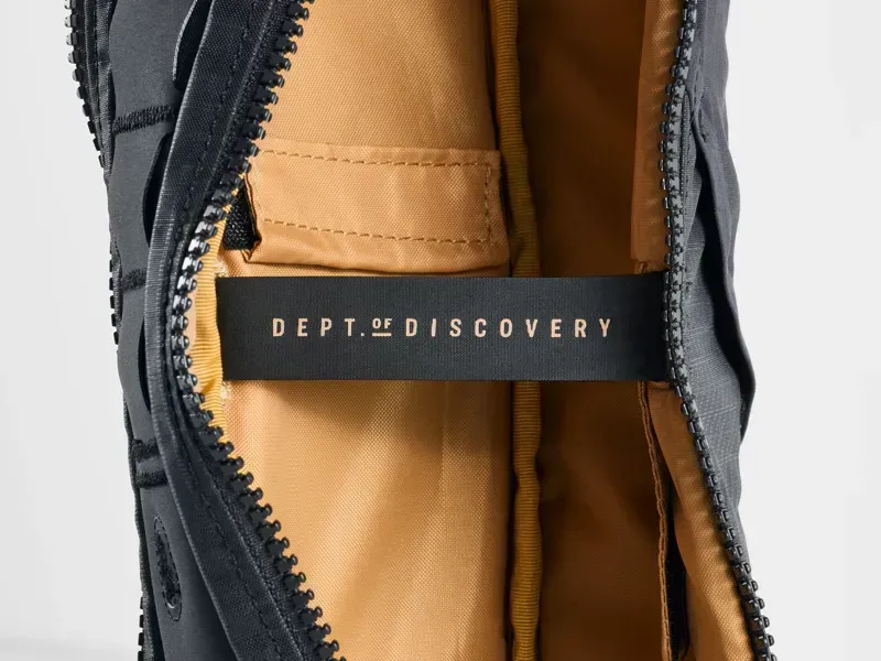 Trek Adventure Frame 2.8L Bag In Black-1